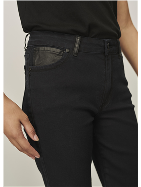 Bermuda Feminina Jeans- Cintura Mdia